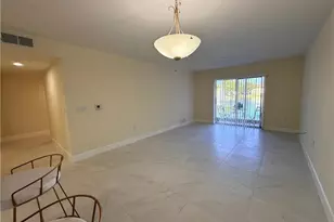 8274 Key Royal Cir, Naples, FL 34119 - Photo 7