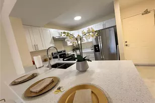 8274 Key Royal Cir, Naples, FL 34119 - Photo 3