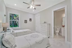 589 12th Ave NW, Naples, FL 34120 - Photo 15