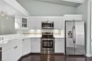 2100 Cascades Dr, Naples, FL 34112 - Photo 3