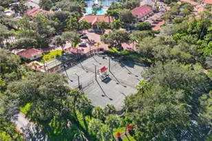 2100 Cascades Dr, Naples, FL 34112 - Photo 35