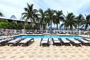 400 Flagship Dr, Naples, FL 34108 - Photo 25