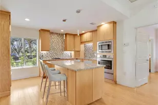 401 Arbor Lake Dr, Naples, FL 34110 - Photo 3