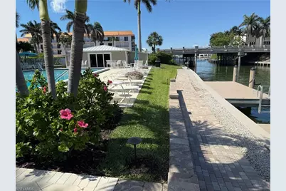 2880 Gulf Shore Blvd N #404, Naples, FL 34103 - Photo 3