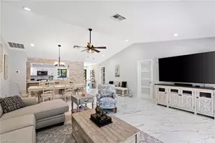 1890 Oakes Blvd, Naples, FL 34119 - Photo 9