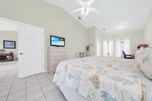 2569 SW 27th Ave, Cape Coral, FL 33914 - Photo 21