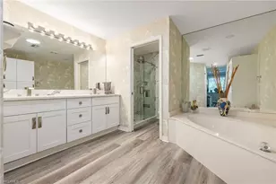 4650 Yacht Harbor Dr, Naples, FL 34112 - Photo 23