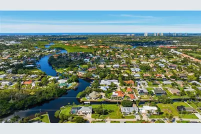 27090 Holly Ln, Bonita Springs, FL 34135 - Photo 23