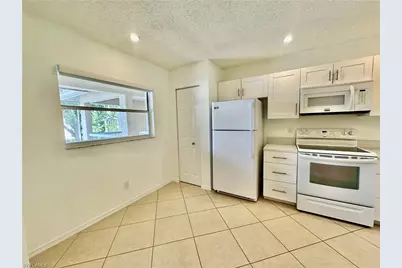 709 Landover Cir #202, Naples, FL 34104 - Photo 3