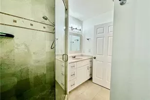 709 Landover Cir, Naples, FL 34104 - Photo 13