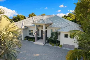 720 Orchid Dr, Naples, FL 34102 - Photo 1