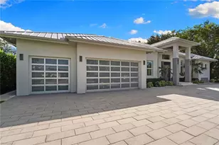 720 Orchid Dr, Naples, FL 34102 - Photo 43