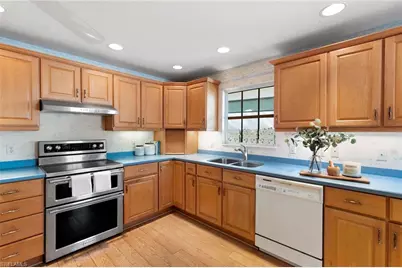 1290 10th Ave N, Naples, FL 34102 - Photo 7