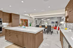 6734 Pelican Bay Blvd, Naples, FL 34108 - Photo 9