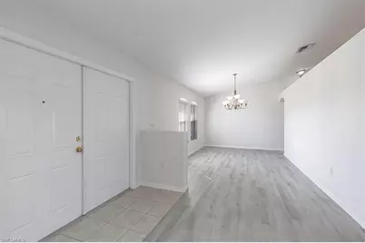 2526 NE 2nd Pl, Cape Coral, FL 33909 - Photo 9