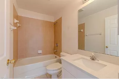 2526 NE 2nd Pl, Cape Coral, FL 33909 - Photo 13