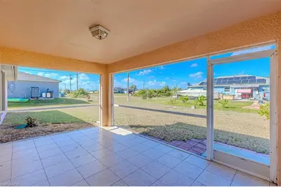 2526 NE 2nd Pl, Cape Coral, FL 33909 - Photo 25