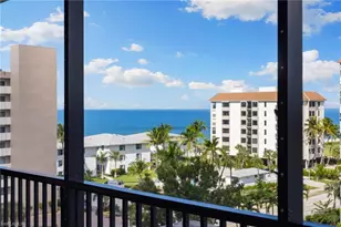 10482 Gulf Shore Dr, Naples, FL 34108 - Photo 15