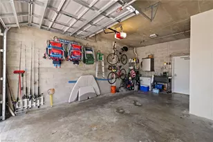 10482 Gulf Shore Dr, Naples, FL 34108 - Photo 25