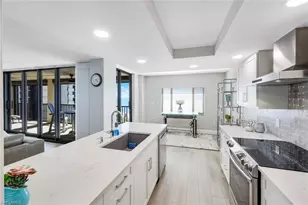 10951 Gulf Shore Dr, Naples, FL 34108 - Photo 5
