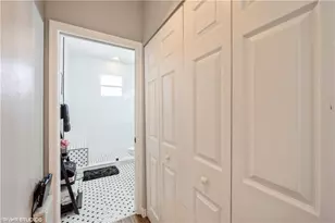 290 Robin Hood Cir, Naples, FL 34104 - Photo 37