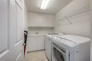 425 Dockside Dr, Naples, FL 34110 - Photo 39