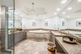 425 Dockside Dr, Naples, FL 34110 - Photo 31