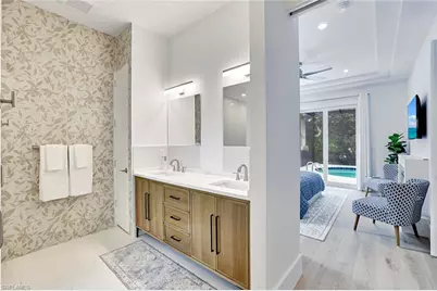 2515 Royal Palm Ct, Naples, FL 34103 - Photo 17