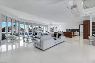 260 Channel Dr, Naples, FL 34108 - Photo 5