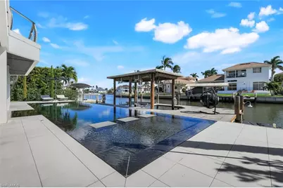 260 Channel Dr, Naples, FL 34108 - Photo 39