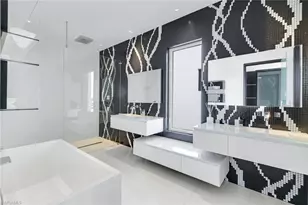 260 Channel Dr, Naples, FL 34108 - Photo 31