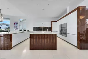 260 Channel Dr, Naples, FL 34108 - Photo 7