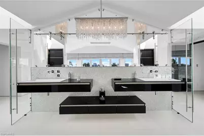 260 Channel Dr, Naples, FL 34108 - Photo 19