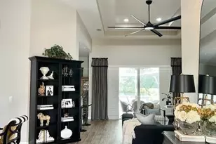 3411 Sandpiper Way, Naples, FL 34109 - Photo 5