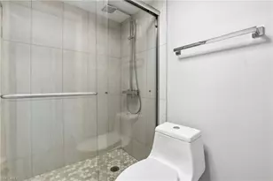 1320 Blue Point Ave, Naples, FL 34102 - Photo 7