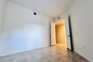 1435 Mariposa Cir, Naples, FL 34105 - Photo 17