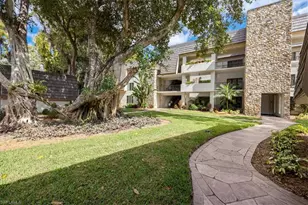 103 Clubhouse Ln, Naples, FL 34105 - Photo 13