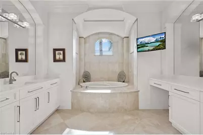 447 Egret Ave, Naples, FL 34108 - Photo 19