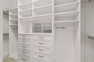 447 Egret Ave, Naples, FL 34108 - Photo 21