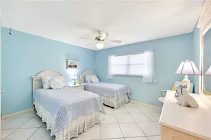 2000 Alamanda Dr, Naples, FL 34102 - Photo 29