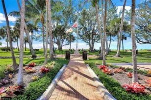 2000 Alamanda Dr, Naples, FL 34102 - Photo 7