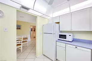 2000 Alamanda Dr, Naples, FL 34102 - Photo 25