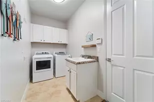 12732 Kinross Ln, Naples, FL 34120 - Photo 31