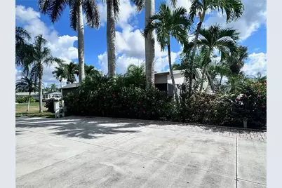 1659 Diamond Lake Cir, Naples, FL 34114 - Photo 5