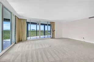 425 Cove Tower Dr, Naples, FL 34110 - Photo 9