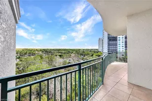 425 Cove Tower Dr, Naples, FL 34110 - Photo 27