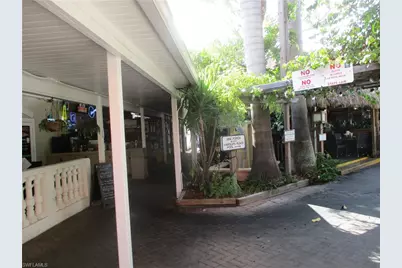 2555 9th St N #131, Naples, FL 34103 - Photo 13