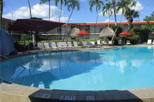 2555 9th St N, Naples, FL 34103 - Photo 11