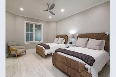 627 6th Ave S #B-302, Naples, FL 34102 - Photo 9