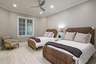 627 6th Ave S, Naples, FL 34102 - Photo 9